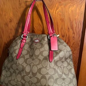 Coach purse and matching wristlet